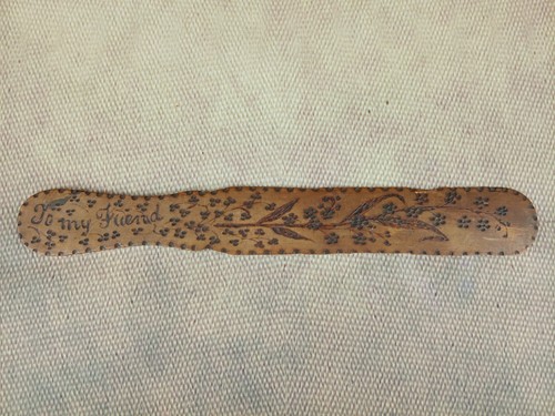 Vintage wood page turner - ⭐,