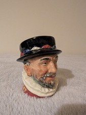 RARE Royal Doulton Small Character Jug Beefeater GR Yellow Small