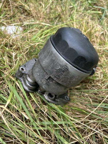 Bmw318ci e46 oil filter - ,