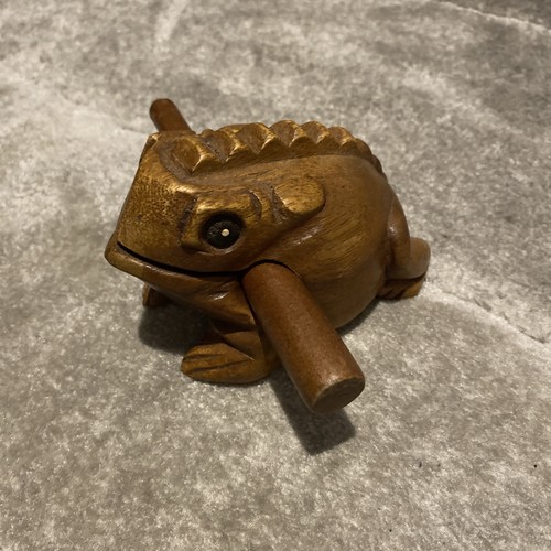 Guiro frog musicial - frog,