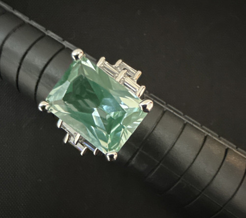 Sterling silver 925 - sterling, emerald