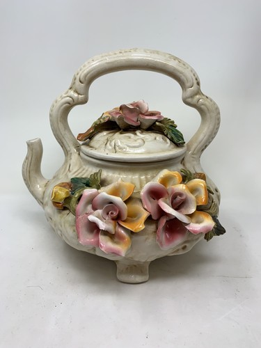 Capodimonte style decorative - style,