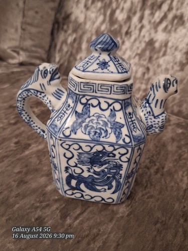 Antique chinese blue hexagonal - blue,