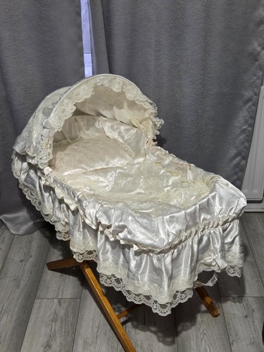 Victorian style moses wicker - moses,