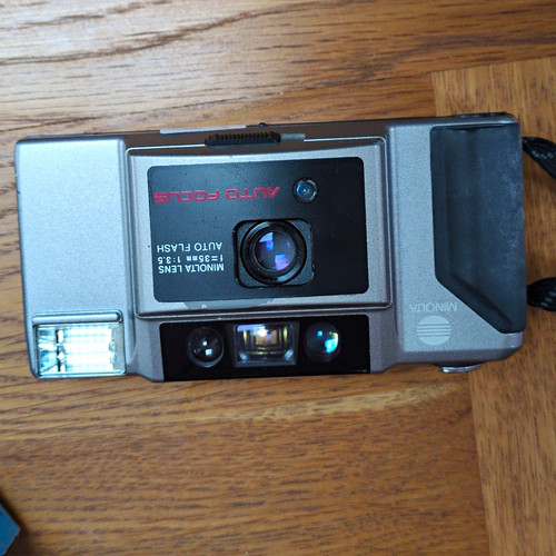 Minolta 35mm compact film - af-e,