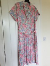Classics Debenhams Floral Vintage Ladies tea Dress *EUC*pretty*retro*flowers*