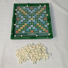 Travel Scrabble Board Game Hard Plastic Case Clip in tiles