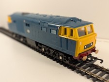 Hornby R758 Class 35