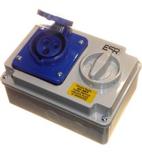 16 Amp 3 Pin 230v Blue Interlocked Socket 2P+E Single Phase Blue