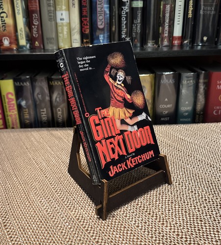 The girl next - girl,