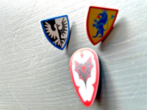 Vintage lego shields knights - shields,