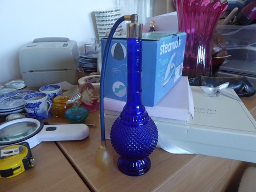 Blue glass perfume - , atomiser