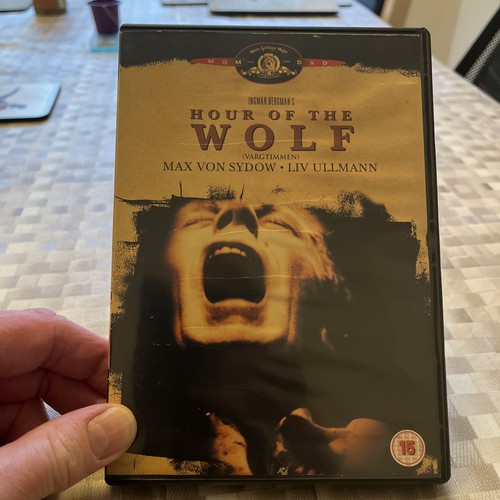 Hour the wolf - of,