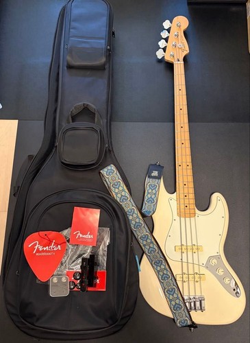 Fender jazz bass made - jazz,