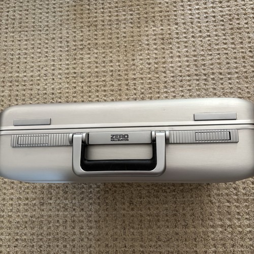 Zero halliburton briefcase - zero,