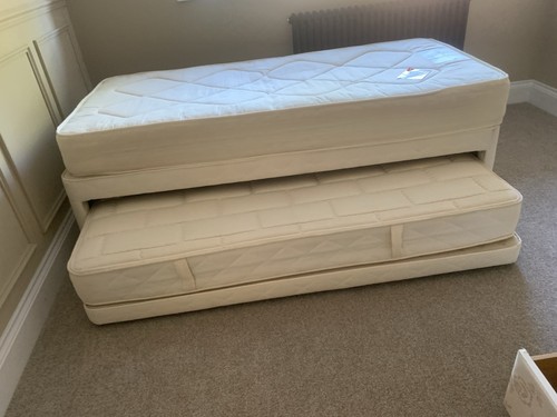Single trundle bed - single,