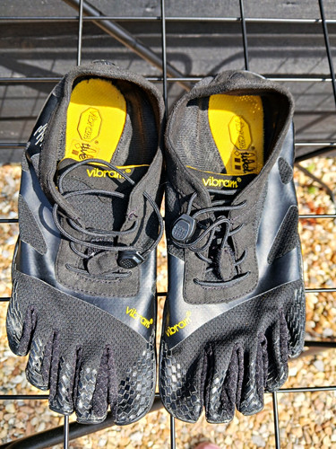 Vibram fivefingers - vibram,