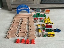 60 PIECE WOODEN  TRAIN SET -