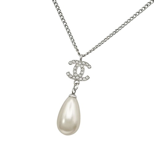 Chanel logo rhinestone - cc,