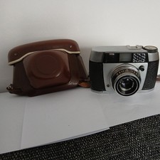 1950's Coronet Automatic camera. Good  condition with leather case .