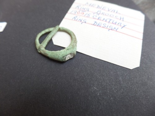 Medieval ring brooch 13th - ,