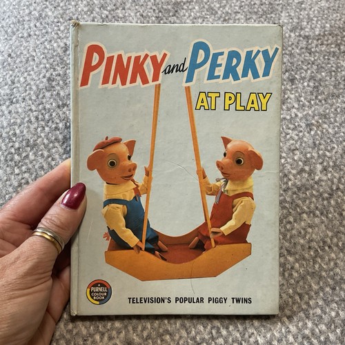 Pinky and perky play - perky, at