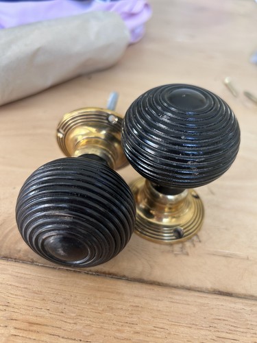 Beehive door knobs black - knobs,