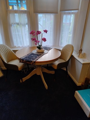 Oak dining table - oak,