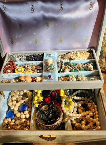 Estate find vintage jewelry - find,