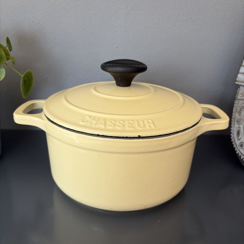 Chasseur invicta round cast - chasseur,