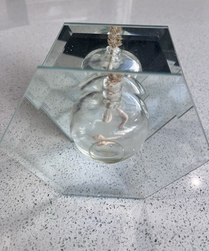 Glass oil burner with rope - with,