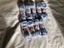 9 x 20g Hjerte Seta, 100% Silk yarn Shiny, Silvery Grey