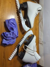 ROMA WHITE FIGURE SKATES SIZE