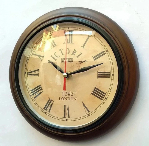 Victoria station clock - victoria, 8''
