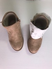 Boots Sugar Lil Cronut Sand