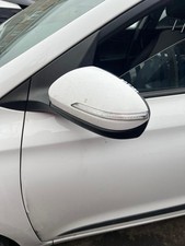 HYUNDAI I20 WHITE LEFT SIDE POWERFOLD WING MIRROR 2015-2019 PW6 BREAKING IBC249