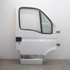 RENAULT MASTER MK2 Furgon FD Front Right Door 7751474637 2.5 Diesel 74kw RHD