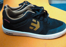 Etnies independant skate shoes - independant,