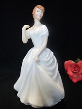 VINTAGE ROYAL DOULTON HN 2715