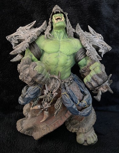 World warcraft orc shaman - world,