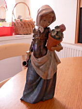 A LOVELY LARGE LLADRO 3508 "GIRL WITH GERANIUM"  FIGURE. GRES FINISH