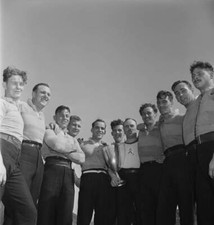 The Crew Royal Navy Cruiser