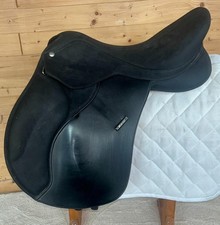 Wintec Pro Square Cantle Black