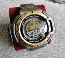 Vintage Casio Protrek prt 400 watch 