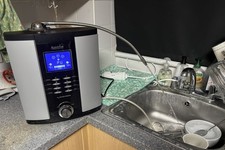 Alkaviva Vesta H2 countertop