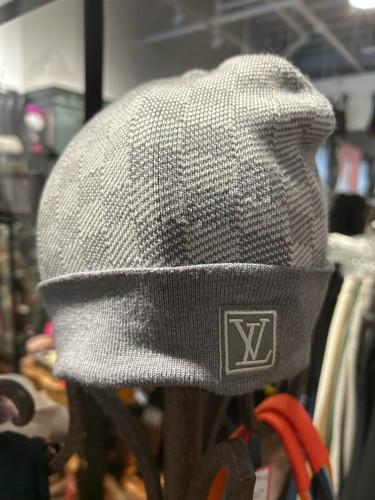 Louis vuitton nwt gray - vuitton,