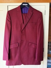 Stunning RED wool suit -