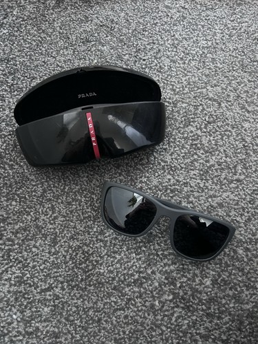 Prada linea rossa active model - linea,