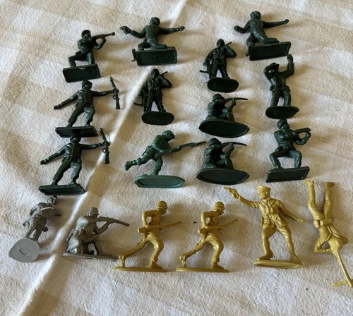 Vintage plastic soldiers - vintage,