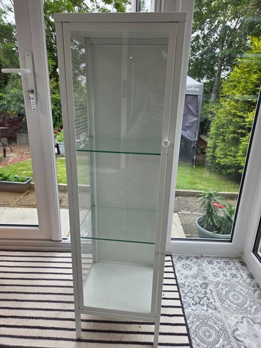 White metal glass - white, display
